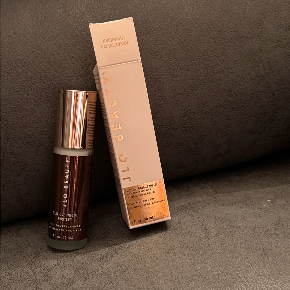 NWT JLO Beauty That overnight hustle AHA + BHA resurfacer 1 FL OZ